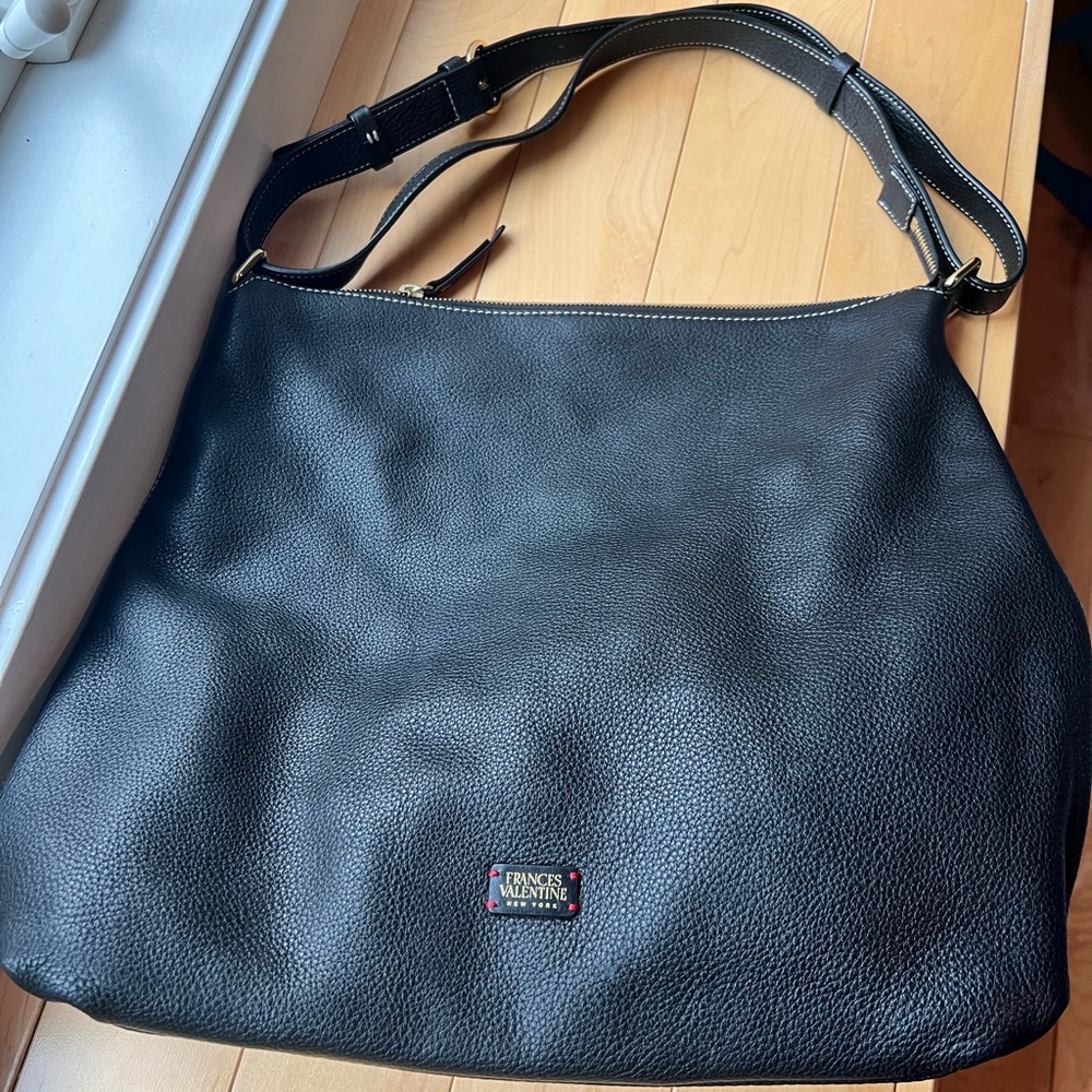 France’s Valentine Simone leather bag